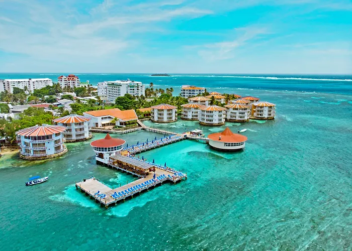 Decameron Aquarium
